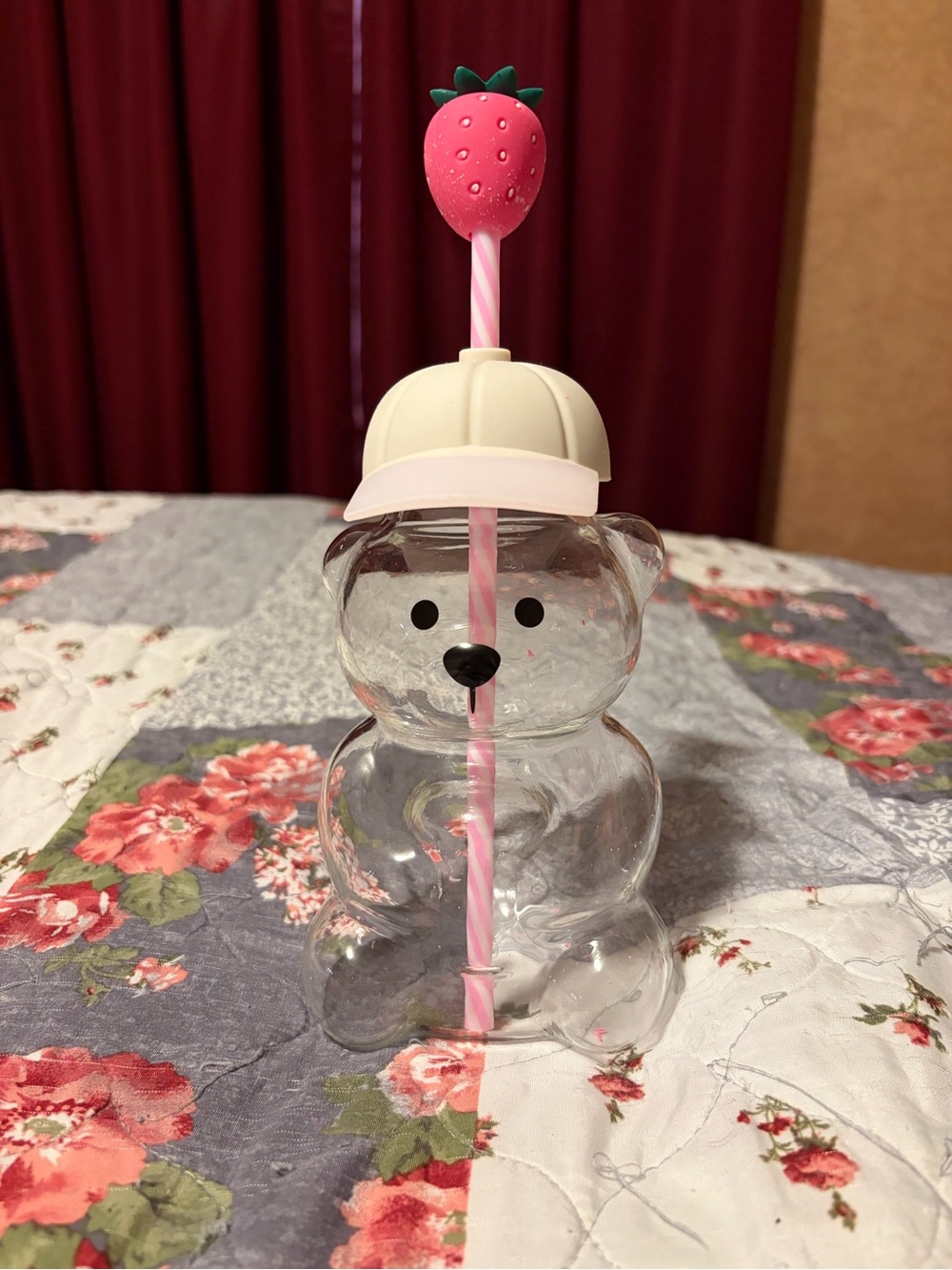 Source Unknown Clear Bear Cup with Cream Cap and Pink Straw, Strawberry Top